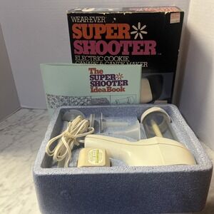 Wear Ever Super Shooter Electric Cookie Press Candy Canape Decor  70001 w/ Book